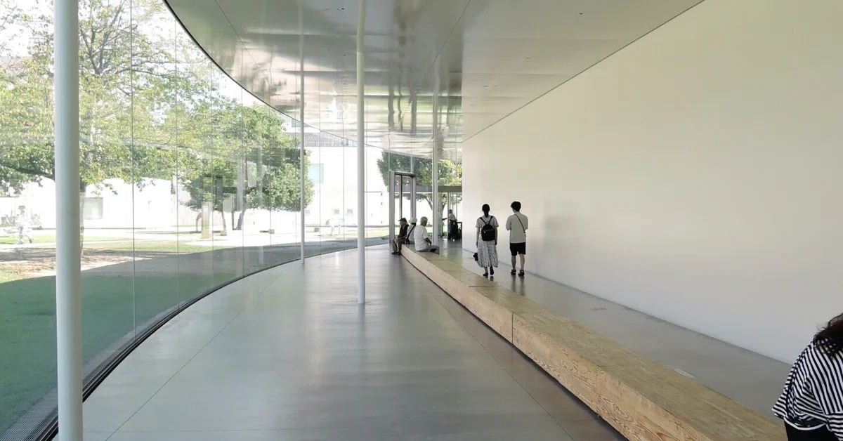 SANAA (妹島和世＋西沢立衛）が設計した金沢21世紀美術館 21st Century 